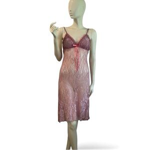 Vintage Early 80s Lace & Mesh Lingerie Slip